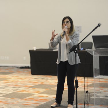 Coordenadora de Rela��es Internacionais participa de evento internacional realizado na Bahia