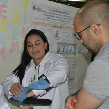 Sucesso na 3� Mostra de Biomec�nica e 2� Ciclo de Palestras em Biomec�nica Aplicada � Reabilita��o