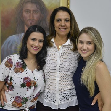 Docentes e estudantes da USC t�m artigos publicados na Brazilian Journal of Health Review
