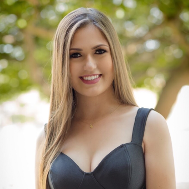 Egressa de gradua��o e estudante de P�s-Gradua��o do UNISAGRADO conquista aprova��o em Mestrado