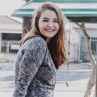 Egressa do UNISAGRADO conquista 1� lugar em festival da TV TEM