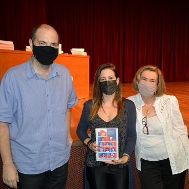 Grupo de Pesquisa Comunica��o, M�dia e Sociedade do UNISAGRADO lan�a livro �Comunica��o em Transforma��o�
