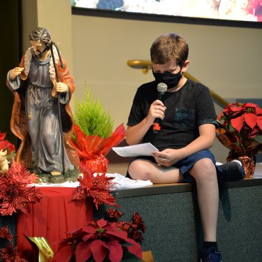 Missa de Natal re�ne comunidade do UNISAGRADO