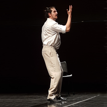Docente dos cursos de Artes e Teatro apresenta pesquisa em Simp�sio Internacional