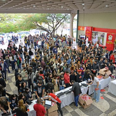 Feira das Profiss�es 2022 do UNISAGRADO recebeu mais de oito mil visitantes e 60 col�gios de Bauru e regi�o
