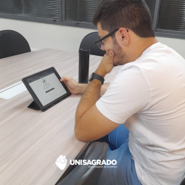Estudante do UNISAGRADO conquista medalha de prata em competi��o internacional