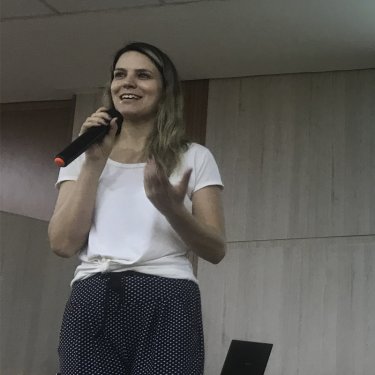UATI recebe coordenadora do RP Comunica na disciplina de Li��o dos Grandes Mestres