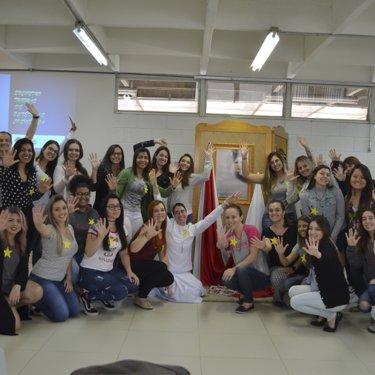 Curso de Est�tica e Cosm�tica participa de momento especial com a Pastoral da Universidade