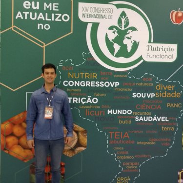 Estudante de Nutri��o no XIV Congresso Internacional de Nutri��o Funcional