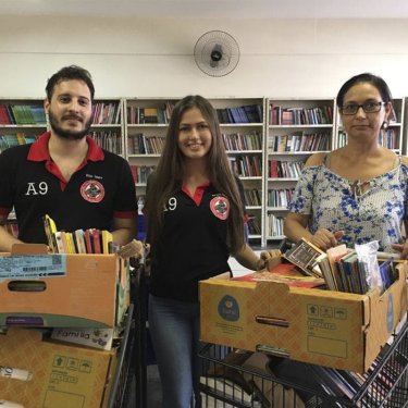 Atl�tica 9 de Maio arrecada 500 livros em a��o social