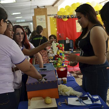 11� Feira das Profiss�es � no dia 13 de setembro