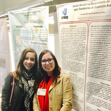 Professora e estudantes de Psicologia participam de Congresso de Sa�de Mental