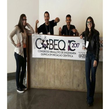 Estudantes participam de Congresso de Engenharia Qu�mica em Inicia��o Cient�fica
