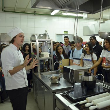12� Feira das Profiss�es da USC recebe mais de 120 col�gios de Bauru e regi�o