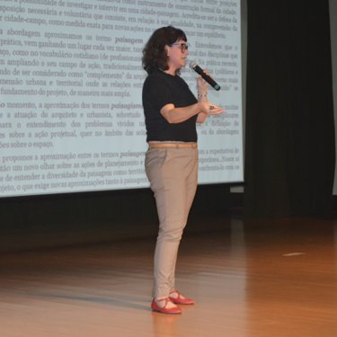 Arquitetura e Urbanismo promove palestra sobre projeto de paisagem e cidade contempor�nea
