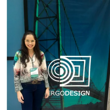 Estudante de Design apresenta artigo em Congressos