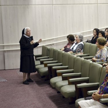Li��o dos Grandes Mestres recebeu Irm� Jacinta Turolo Garcia