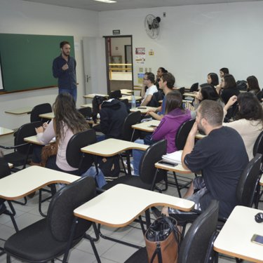 Empresa J�nior da USC promove minicurso sobre exporta��o de produtos
