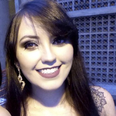 Ex-aluna de Qu�mica � aprovada em Programa de Mestrado na FOB
