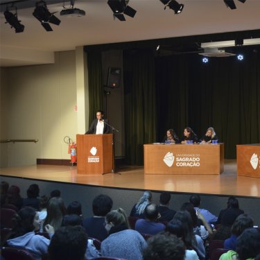 Torneio de Debates