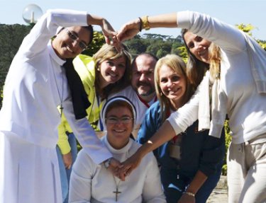 Usqueanos participaram do 1� Encontro de Colaboradores com Madre Cl�lia