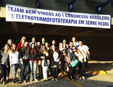 Estudantes e professores da USC participaram do 1� Congresso Brasileiro Multidisciplinar de Eletrotermofototerapia