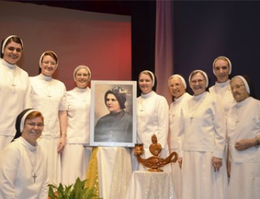 Missa lembrou o anivers�rio de morte de Madre Cl�lia Merloni