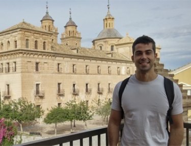 Estudante do curso de Fisioterapia da USC est� realizando interc�mbio na Espanha