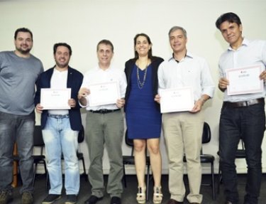 Sucesso na 1� Jornada de Engenharia El�trica e Engenharia de Computa��o da USC