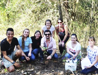 Grupo GEVA da USC promoveu a a��o Plantando Sorrisos