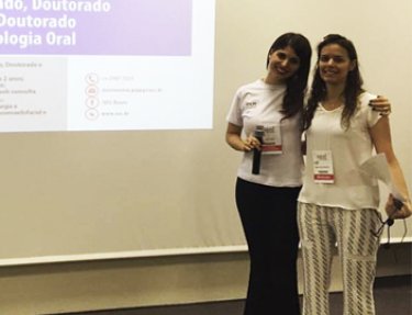 Professora e estudante do curso de Odontologia da USC participam do 3� Dia do Acad�mico