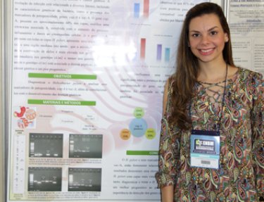 Estudante de Biomedicina da USC apresentou trabalho em Encontro Nacional da �rea