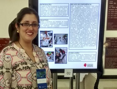 Professora de Terapia Ocupacional da USC participou de simp�sio sobre fissuras labiopalatais e anomalias relacionadas na FOB