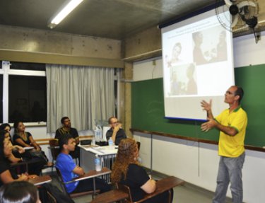 Evento na USC discutiu a inclus�o social e escolar do surdo
