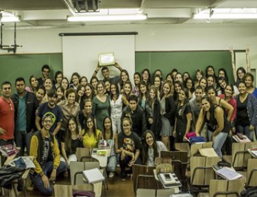 Calouros de Pedagogia fazem uma C�psula do Tempo
