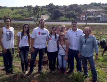 Estudantes das Engenharias Agron�mica e Ambiental e Sanit�ria participaram das comemora��es do Dia da �gua em Bauru