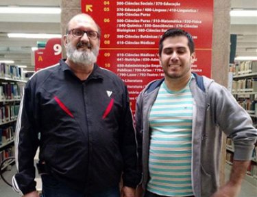 Professor e estudante da USC participaram de evento na Col�mbia