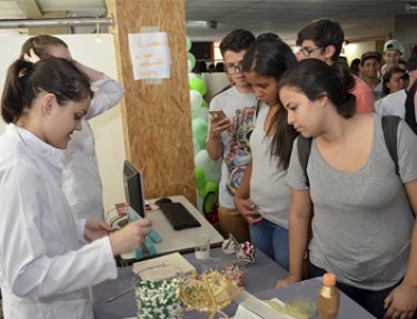 Feira orienta estudantes para a escolha da profiss�o
