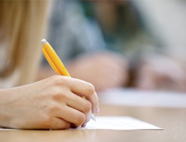 Inscri��es abertas para as Provas de Sufici�ncia de Estudos em L�ngua Estrangeira &ndash; Ingl�s e Espanhol