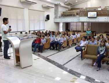 RP Comunica da USC realizou palestra no Colgio Adventista de Bauru