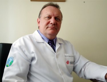 Estudo de professor da USC alerta sobre bact�ria perigosa