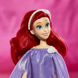 Boneca Articulada Ariel Vida de Princesa - Hasbro F4624