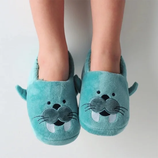 Pantufa Play Verde gua Leo Marinho
