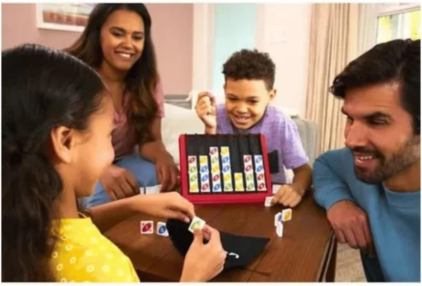Jogo de Tabuleiro Uno Quatro