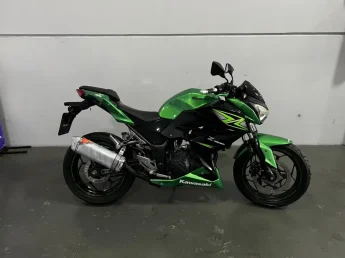 KAWASAKI Z 300 ABS - Foto