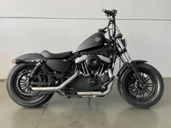 HARLEY DAVIDSON Sportster XL 1200 FORTY EIGHT - Foto
