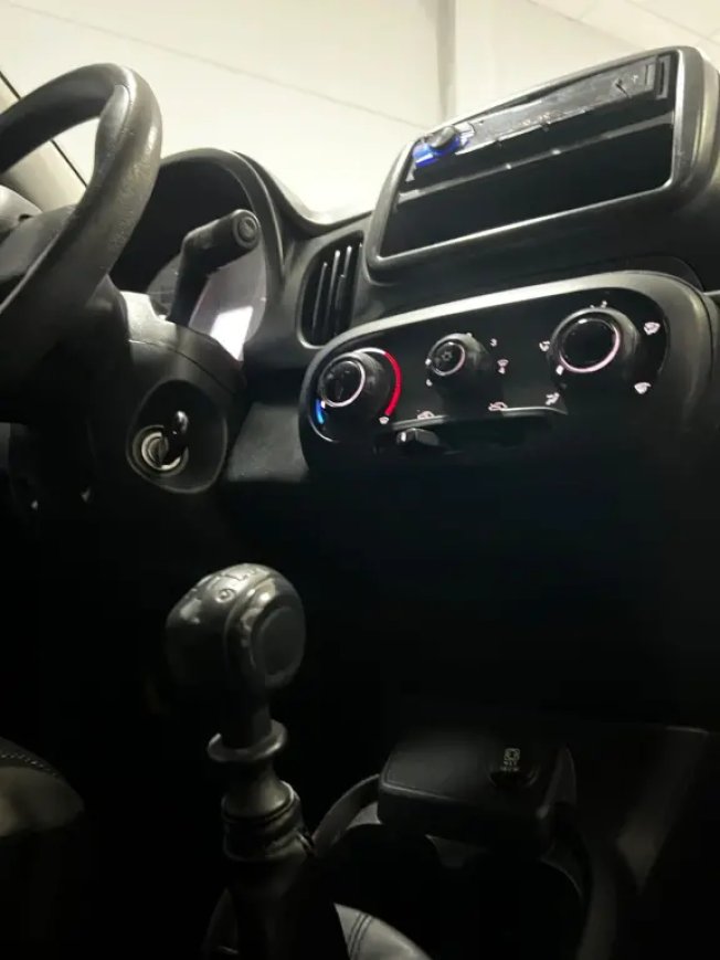 FIAT Mobi 1.0 4P FLEX DRIVE FIRE FLY