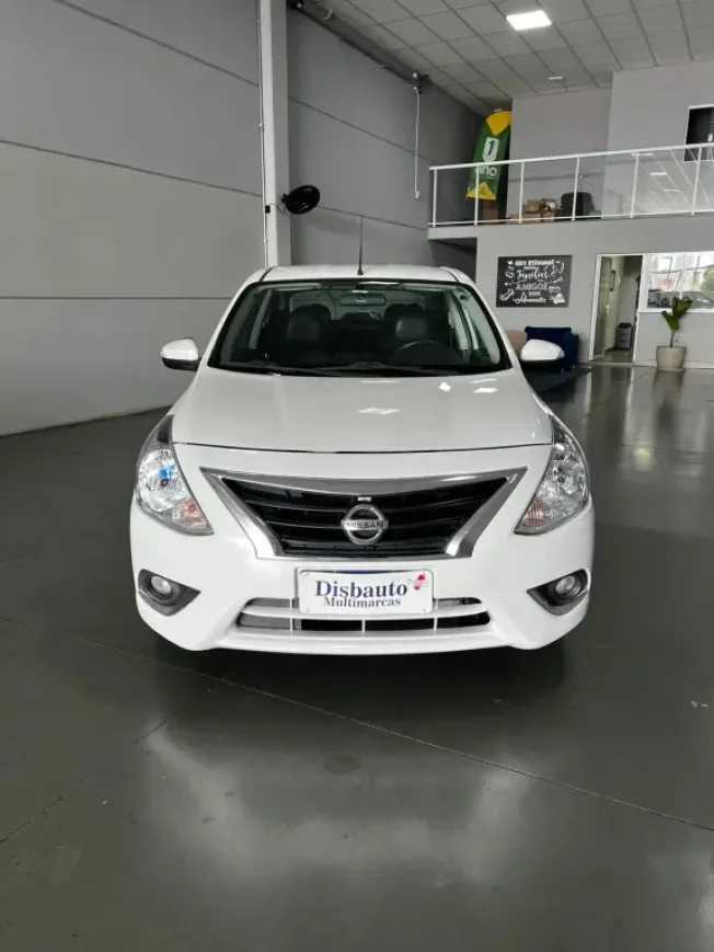 NISSAN Versa Sedan 1.6 16V 4P UNIQUE FLEX XTRONIC AUTOM�TICO CVT