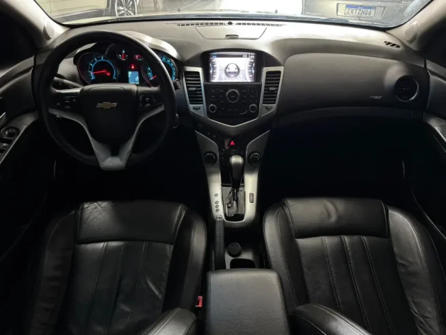 CHEVROLET Cruze Sedan 1.8 16V 4P LT ECOTEC FLEX AUTOMTICO