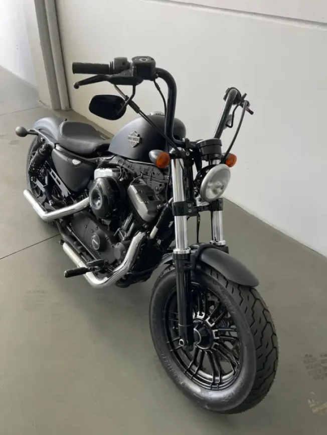 HARLEY DAVIDSON Sportster XL 1200 FORTY EIGHT